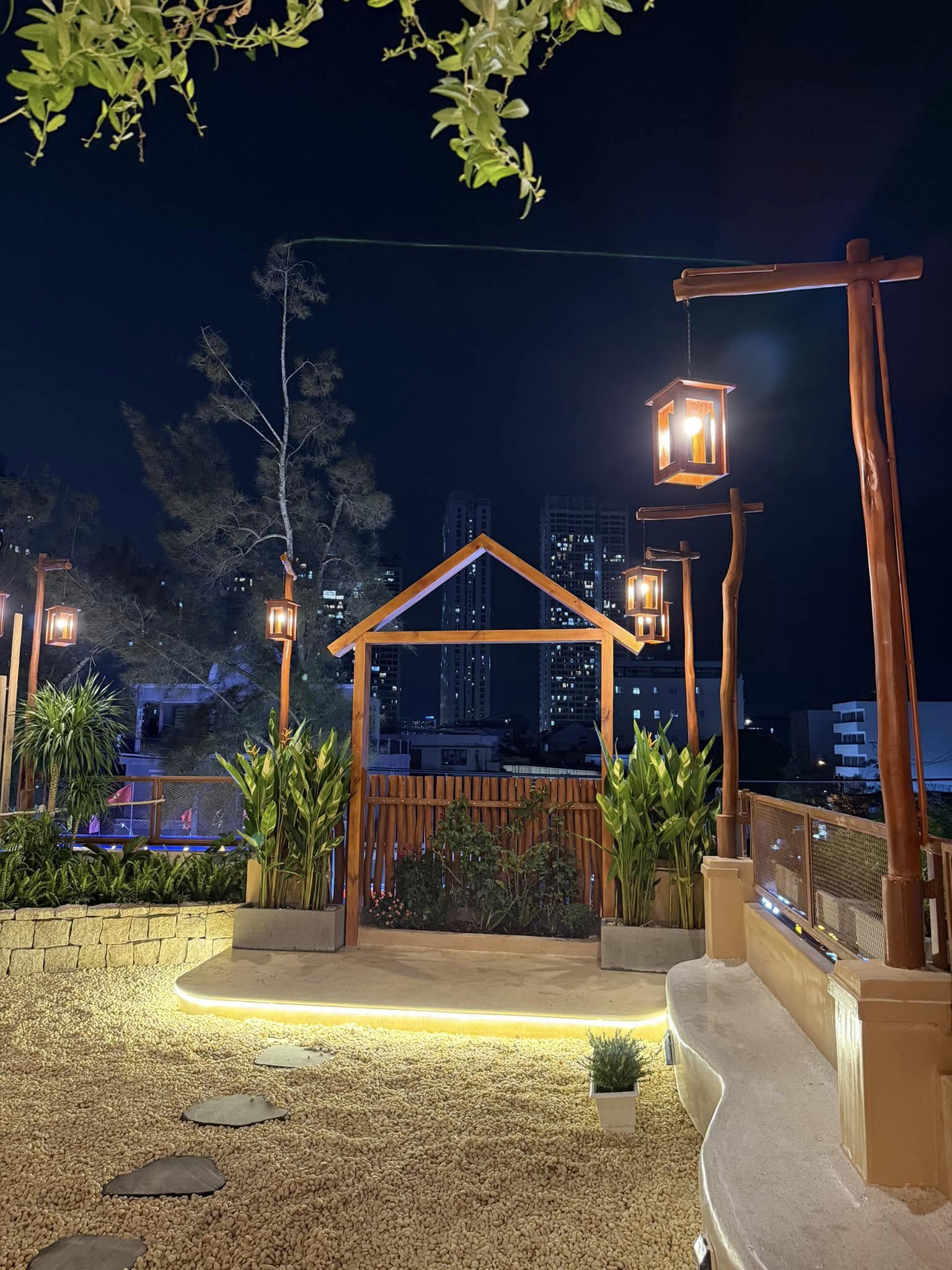 Kong's Tea Instagram